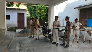 जांच में जुटी पुलिस। (जागरण)
