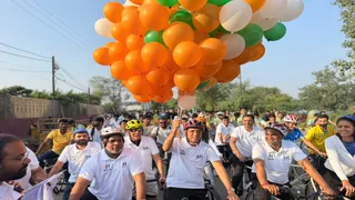 केंद्रीय मंत्री मनसुख मांडविया सहित अन्य मंत्रियों ने आयोजन में भाग लिया।