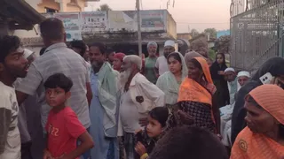 एक ही परिवार के दो किशोरों की मौत से पूरे गांव में सन्नाटा पसर गया।