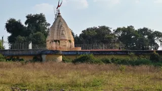 गढ़कालिका माता मंदिर की सुरक्षा के लिए बनाया गया प्राचीन परकोटा। (फोटो- जागरण)