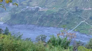 नेपाल में बाढ़ के बाद अब राहत।