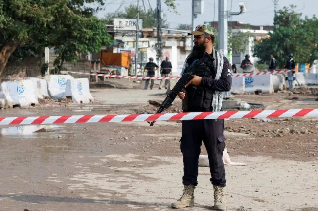 pakistan impsoses emergency in Khyber Pakhtunkhwa