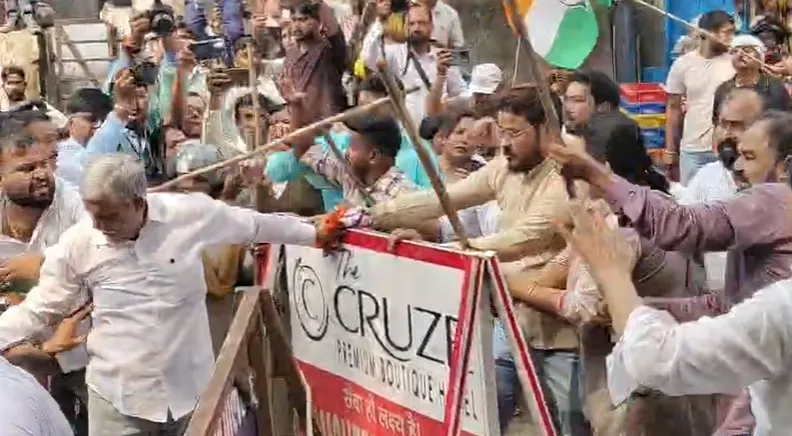 BJP-Congress protest in Jamshedpur