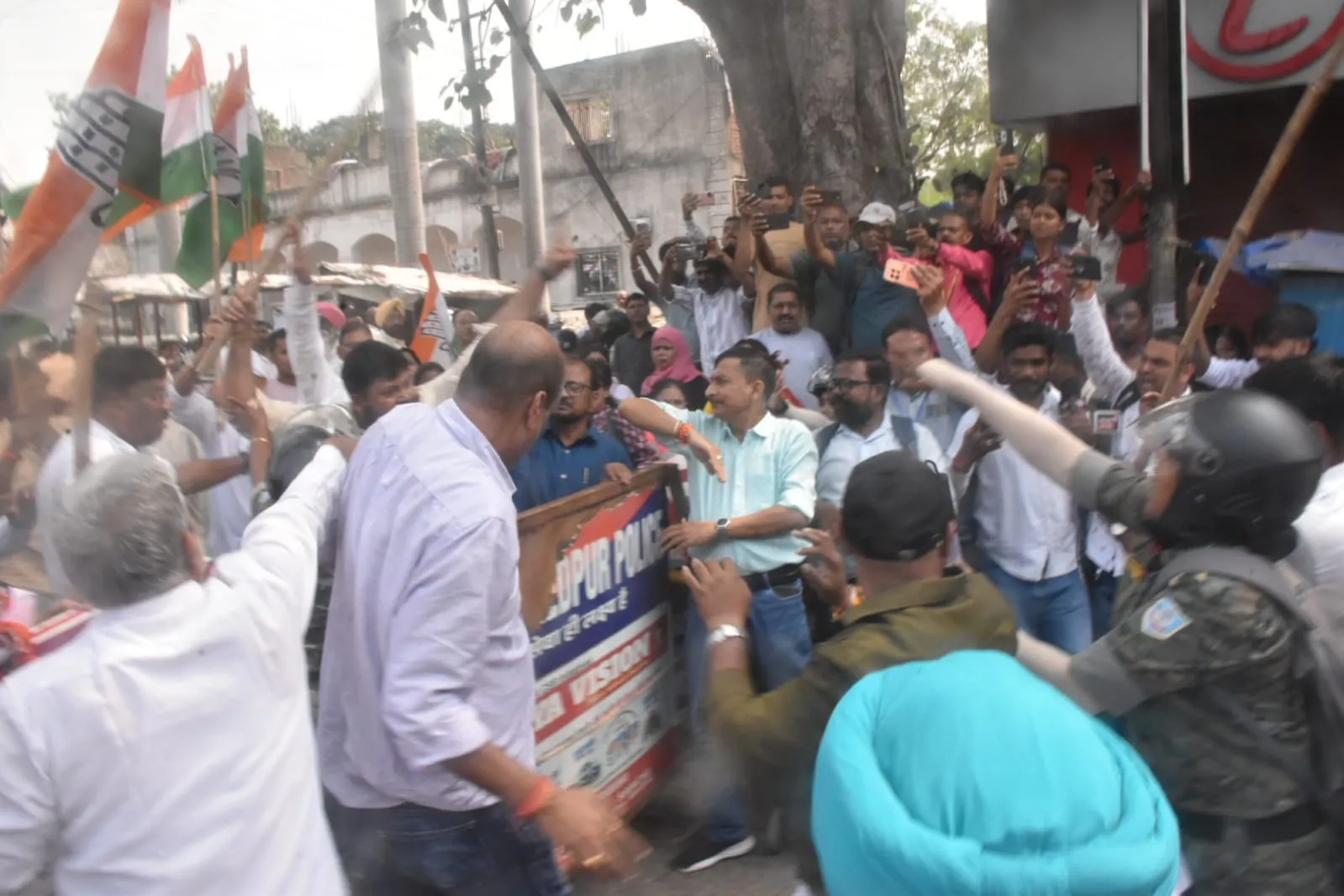 BJP-Congress protest in Jamshedpur