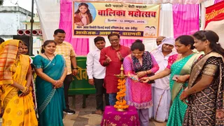 वाराणसी की बालिकाओं ने नशा, भ्रूणहत्या, दहेज, बाल विवाह के खिलाफ भरी हुंकार।