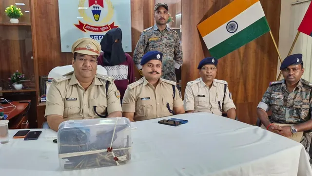 चतरा में TSPC समर्थक हथियार और गोलियों के साथ गिरफ्तार, नक्सली कनेक्शन का खुलासा

