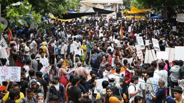 'अब पूरा देश जंतर-मंतर बनेगा', दिल्ली पुलिस द्वारा प्रदर्शन स्थल का दर्जा खत्म करने पर CJP ने बोला हमला