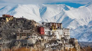 बाइकर्स और एडवेंचर लवर्स की पहली पसंद बना लद्दाख। (फाइल फोटो)