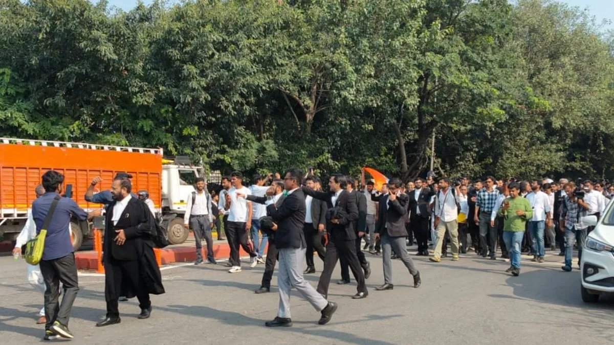 lawyers-protest
