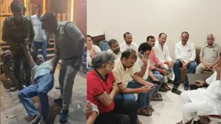 मुरैना से दिल्ली जा रहे कांग्रेस नेताओं को पुलिस द्वारा नजरबंद किया गया।