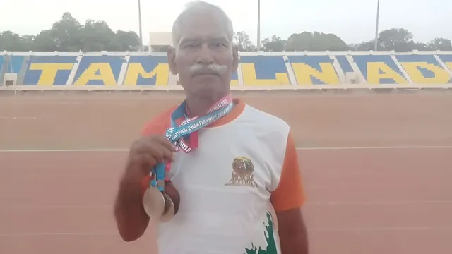 65 की उम्र में भी कैप्टन बब्बन राम की रफ्तार बरकरार, नेशनल चैंपियनशिप में जीते दो मेडल
