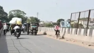 मुजफ्फरपुर में अखाड़ाघाट पुल। फाइल फोटो