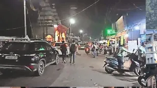 धनबाद स्टेशन रोड। (फाइल फोटो)