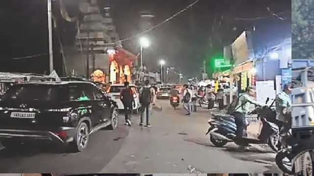 धनबाद स्टेशन रोड में पत्नी से छेड़छाड़ का विरोध पड़ा भारी, पति को अगवा कर दो जगह पीटा; चेन-नकदी लूटी
