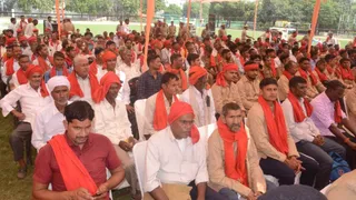 आगरा में आयोजित कार्यक्रम में ग्राम प्रहरी।