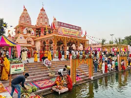 गुरुग्राम शीतला माता मंदिर में छठ पूजा की भव्य तैयारियां शुरू ( एआई जेनरेटेड इमेज )