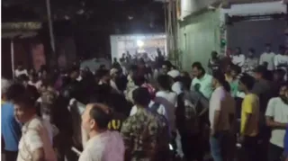 जमशेदपुर में घटना से नाराज लोगों ने मामले की निष्पक्ष जांच और दोषियों के विरुद्ध कड़ी कानूनी कार्रवाई की मांग की।