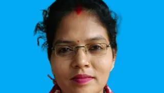 चांडिल डैम विस्थापन का दंश झेलने वाली मानिकुई पुनर्वास कालोनी की वीणा आज समाज में 25 महिलाओं के चूल्हे आत्मसम्मान से जला रही हैं।