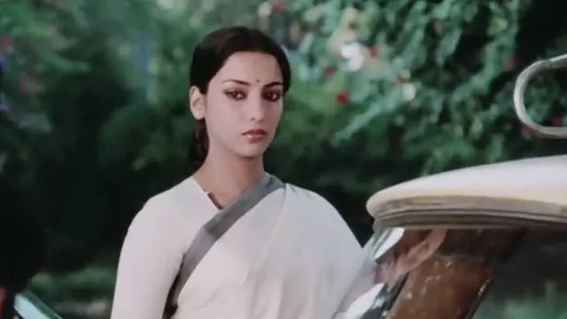 खाली पड़े थे थिएटर्स, पहले ही हफ्ते में हुई थी फ्लॉप; बाद में सुपरहिट बनी शबाना आजमी की फिल्म