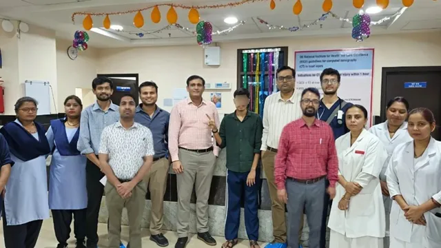 आगरा: SN मेडिकल कॉलेज में पहली बार मस्तिष्क में खून की नलिकाओं के गुच्छे का इलाज, किशोर को मिली नई जिंदगी