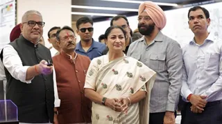 राहुल-प्रियंका पर सीएम रेखा गुप्ता ने खड़े किए सवाल?