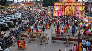 दुर्गा पूजा पर कटिहार में बदलेगी ट्रैफिक व्यवस्था, 17 से 20 अक्टूबर तक लागू रहेगा रूट प्लान (AI Generated Image)