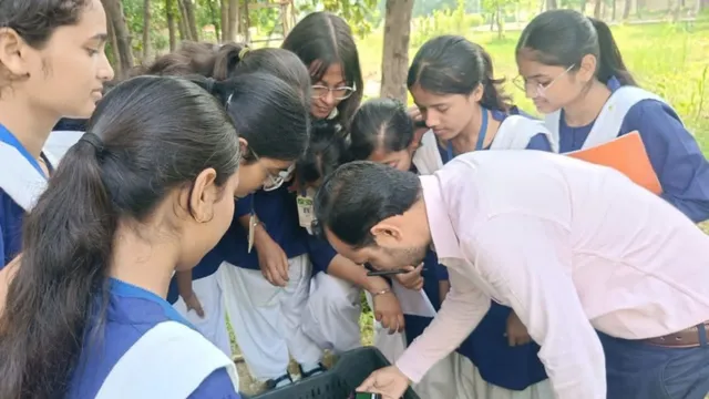 वेस्ट टू वेल्थ का शानदार मॉडल! सिमुलतला विद्यालय में छात्रों ने तैयार की जैविक खाद, प्राचार्य बोले- अरे वाह...
