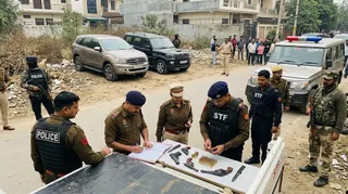 रोहिणी में हथियार तस्करी गिरोह का भंडाफोड़ ( एआई इमेज)