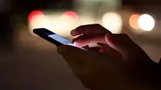 TTE ने महिला लोको पायलट को भेजे अश्लील मैसेज। सांकेतिक फोटो