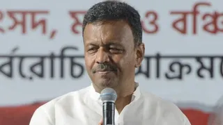 फिरहाद हकीम के ठिकानों पर छापेमारी (फाइल फोटो)