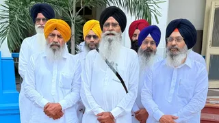 कल के बंद की जानकारी देते हुए एसजीपीसी प्रधान एडवोकेट हरजिंदर सिंह धामी।