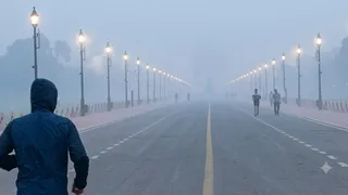 15 मिनट की धूप भी पहुंचा सकती नुकसान (AI-Generated Image)