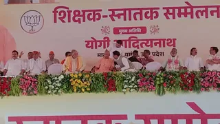 वाराणसी में मुख्यमंत्री योगी आदित्यनाथ ने किया अरविंद मिल का निरीक्षण और एमएलसी चुनाव में की जनसभा।