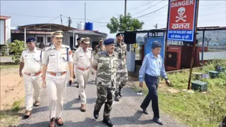 गुरुवार को डीआईजी सुमंत सिंह ने एनके-पिपरवार और मगध-आम्रपाली क्षेत्र का दौरा किया।