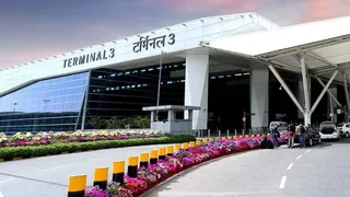 दिल्ली एयरपोर्ट T3 पर फास्टैग पाबंदियां हटीं