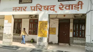 एक्सईएन ने चेकर-मेकर को जारी किया नोटिस।