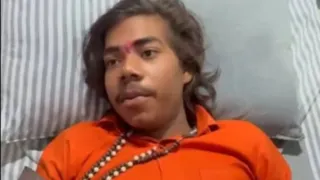 अस्पताल में भर्ती अजयपार धाम के बाबा करण कुशवाहा। (सौजन्य- इंटरनेट मीडिया)