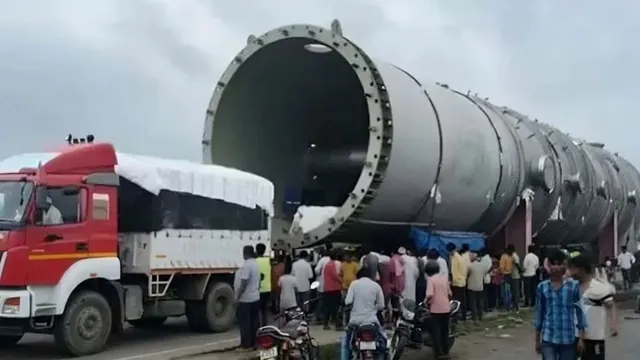 164.28 टन का वॉयलर लादकर सिद्धार्थनगर पहुंचा 250 पहियों वाला महाट्रक, बेल्जियम से लेकर आया 41 मीटर लंबा संयंत्र