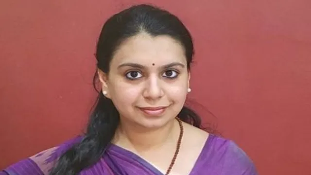 पूर्व आइएएस द‍िव्‍या म‍ित्‍तल का मीरजापुर से यह रहा है कनेक्‍शन, स‍ियासत की भी यहीं से ही हुई शुरुआत
