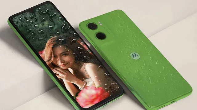 Motorola के 7000 mAh बैटरी वाले फोन पर डिस्काउंट, 6.88 इंच डिस्प्ले और 50MP कैमरा