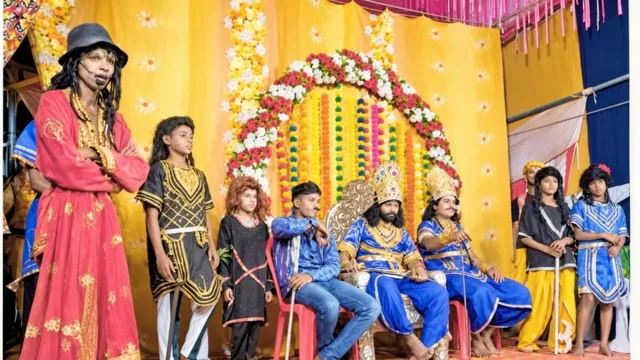 पिता 'रावण' और बेटा 'हनुमान'! उत्तर प्रदेश के सुल्तानगढ़ में 140 साल पुरानी अद्भुत रामलीला
