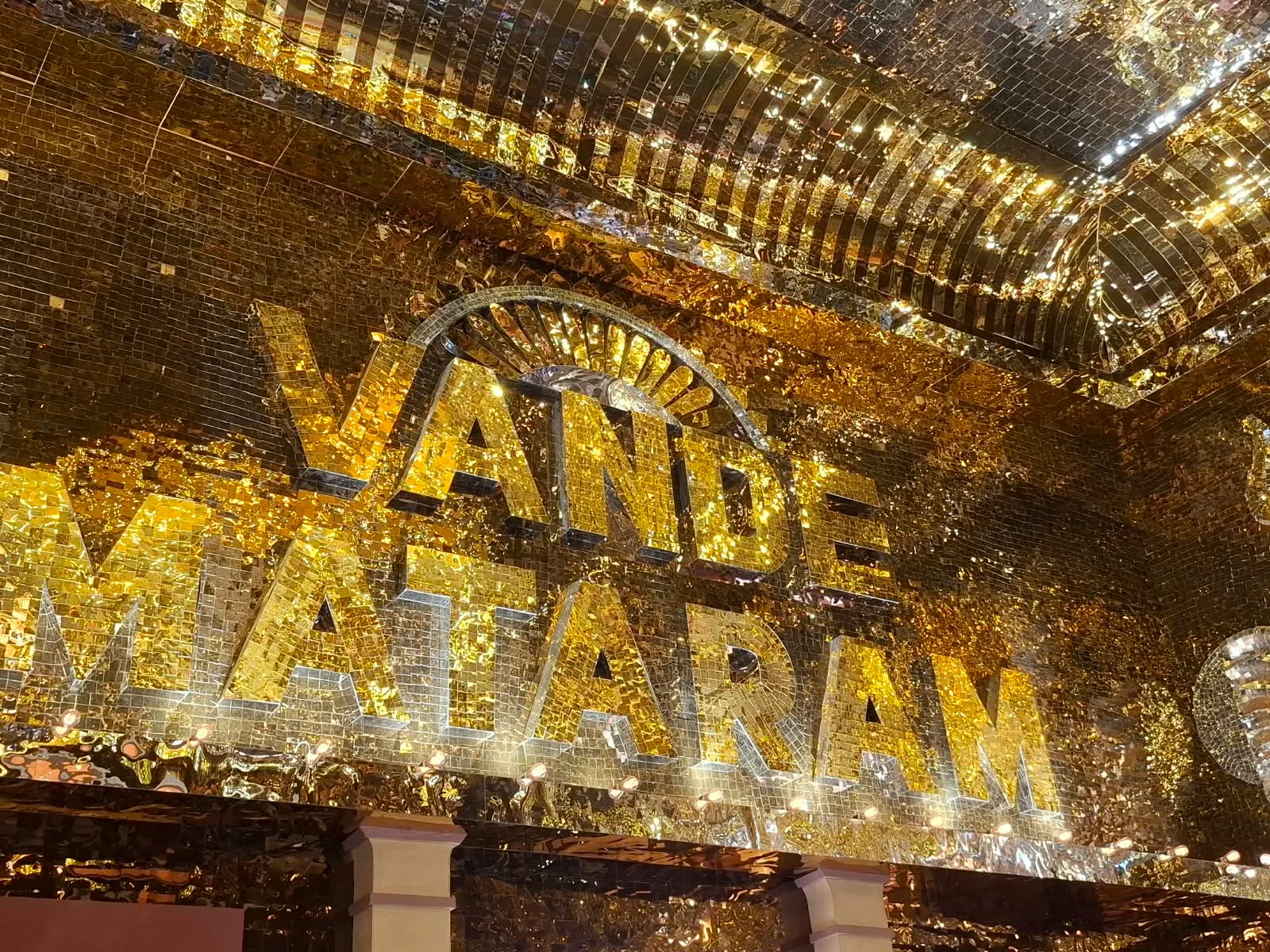 santosh mitra pandal-3
