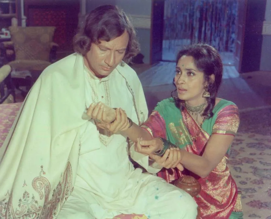Main Tulsi Tere Aangan Ki