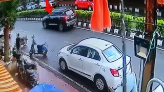 भुवनेश्वर में हिट एंड रन: काली एसयूवी ने 50 वर्षीय व्यक्ति को मारी टक्कर, चालक फरार