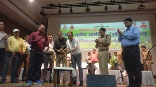 सहरसा को मखाना उत्पादन का हब बनाने की तैयारी, डीएम दीपेश कुमार ने कृषि विभाग को दिए निर्देश।