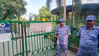 तिरंगा मार्च के आह्वान के चलते पुलिस फोर्स तैनात। जागरण