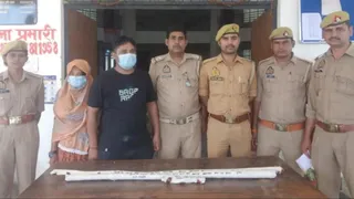 पत्नी ने पति के साथ मिलकर प्रेमी की हत्या की।
