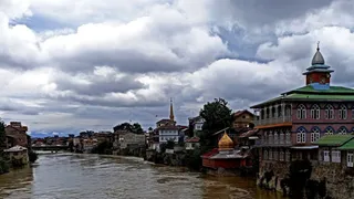 जम्मू-कश्मीर में 25 से 27 अक्टूबर तक बारिश और बर्फबारी का अनुमान। (फाइल फोटो)