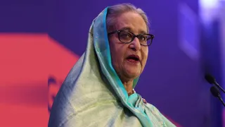 'बांग्लादेश में डर के माहौल के बीच मनाई जा रही दुर्गा पूजा', हसीना