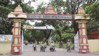 कुलानुशासक प्रो. विपिन कुमार राय ने जांच के बाद अपनी रिपोर्ट कुलपति को सौंप दी है।